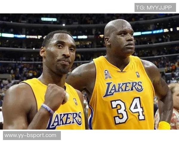 科比亲穿24号球衣拍出889万美元创纪录06年仅售10000美元