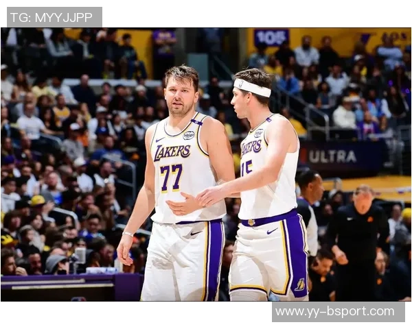 湖媒称里夫斯效率超东契奇引发热议球迷纷纷点赞